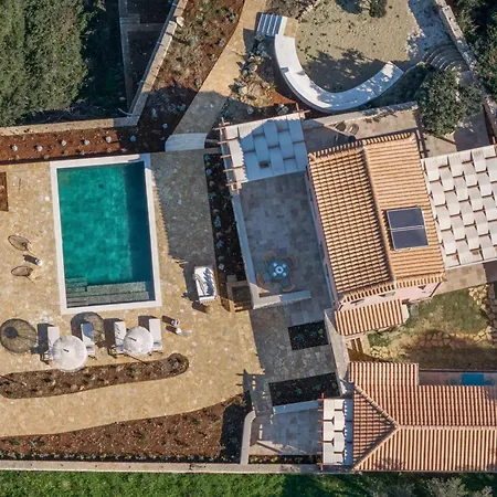 Astarte - Evilia Beach With Private Pool Villa